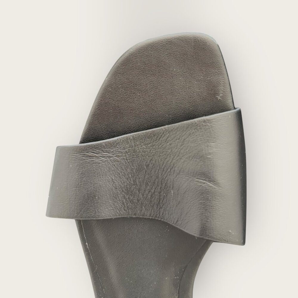 Reformation Joey Asymmetrical Flat Slide - Size W6.5 - Gently Used, Good Condt - Picture 7 of 9